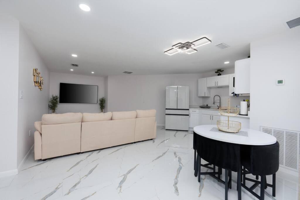 Luxury Style Townhome With Pool - 1 Miles To Bucs Stadium Tampa Exterior foto